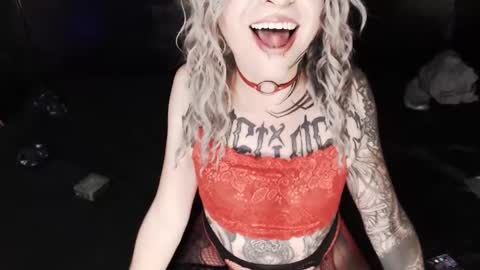 Nikki online show from 02-19-26, 12:28