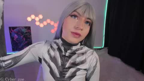  cyber zoe   online show from 09-11-25, 02:39