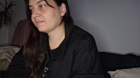 Cyndee Winter online show from 10-16-25, 06:09