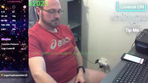 Snapshot of cypheros2025 chatting on 01-07-26, 11:51 Chris online show from 01-07-26, 11:51