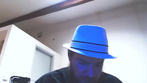 Cyrilhot88 online show from 04-28-26, 07:35