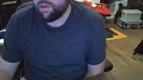 cyrsug online show from 11-21-25, 03:44