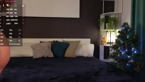 Isabella online show from 01-04-25, 07:13