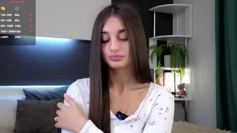 Isabella online show from 02-17-25, 01:04