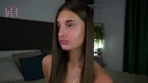 Isabella online show from 03-07-25, 01:09