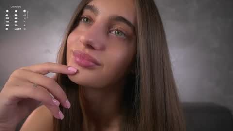 Isabella online show from 07-16-26, 11:22