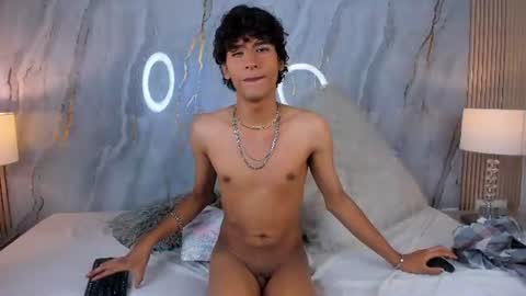 Snapshot of d3rke_666 chatting on 06-23-26, 06:33 Darked online show from 06-23-26, 06:33