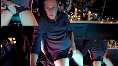 Snapshot of d_j_strokes chatting on 03-04-26, 03:12 Dave online show from 03-04-26, 03:12