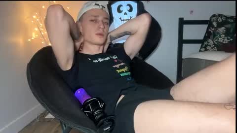 Snapshot of da_danya chatting on 10-23-25, 02:00 da_danya online show from 10-23-25, 02:00