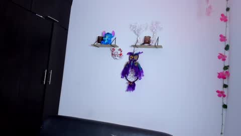 Snapshot of daahanna_ chatting on 02-06-25, 02:22 Ailyn online show from 02-06-25, 02:22