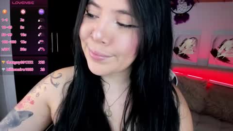 Snapshot of daahanna_ chatting on 09-28-25, 04:29 Ailyn online show from 09-28-25, 04:29