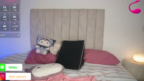 Snapshot of daani_saenzz chatting on 03-13-26, 12:50 Daniela Saenz online show from 03-13-26, 12:50