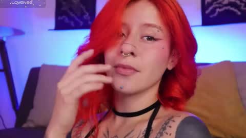 Snapshot of daarlene chatting on 11-18-25, 11:25 Darlene online show from 11-18-25, 11:25