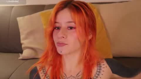 Snapshot of daarlene chatting on 02-02-26, 12:04 Darlene online show from 02-02-26, 12:04