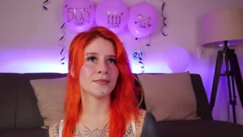 Snapshot of daarlene chatting on 02-07-26, 02:48 Darlene online show from 02-07-26, 02:48