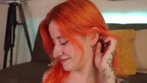 Snapshot of daarlene chatting on 03-06-26, 09:22 Darlene online show from 03-06-26, 09:22