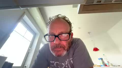 Snapshot of dachdecker7269559338 chatting on 07-15-26, 01:27 Dachdecker online show from 07-15-26, 01:27
