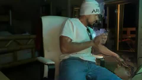 Snapshot of daddy1133320386 chatting on 11-17-25, 03:12 daddy1133320386 online show from 11-17-25, 03:12