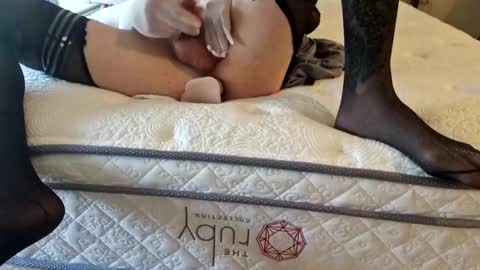 Snapshot of daddy69sx77 chatting on 02-12-25, 04:33 Kasey Xdresser online show from 02-12-25, 04:33