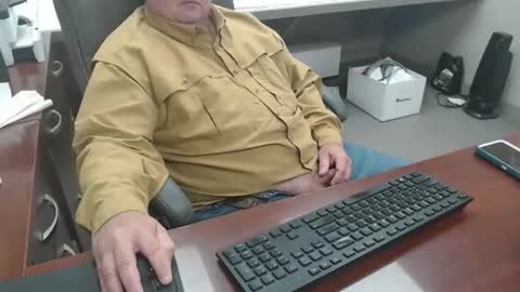 daddy7194 online show from 10-20-25, 09:43