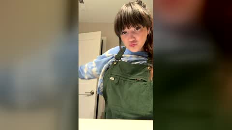 Snapshot of daddyandbaby21 chatting on 02-02-26, 12:53 Daddy and Baby online show from 02-02-26, 12:53