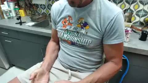 Snapshot of daddycache chatting on 06-15-26, 11:40 bas online show from 06-15-26, 11:40