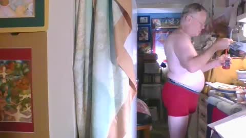 Daddy online show from 10-05-25, 10:18