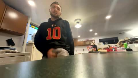 Snapshot of daddydic120402 chatting on 11-30-25, 01:48 daddydic120402 online show from 11-30-25, 01:48