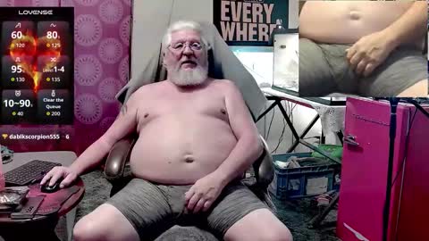 Snapshot of daddydom4fun chatting on 03-10-26, 11:10 Daddydom4fun online show from 03-10-26, 11:10