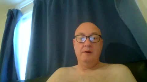 Snapshot of daddyhere4uall6 chatting on 10-13-25, 06:57 daddyhere4uall6 online show from 10-13-25, 06:57