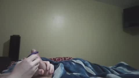 Snapshot of daddyiscumming690 chatting on 04-01-26, 01:01 daddyiscumming690 online show from 04-01-26, 01:01