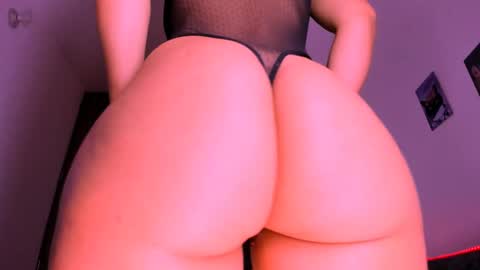 Creamy online show from 03-02-25, 09:53