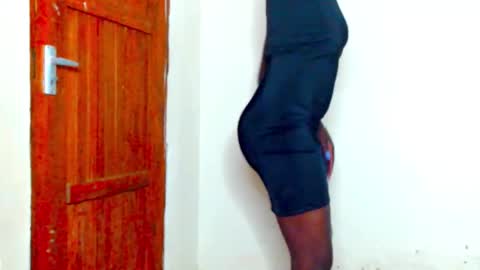 Snapshot of daddys_naughtyslut chatting on 02-18-26, 12:06 tee online show from 02-18-26, 12:06