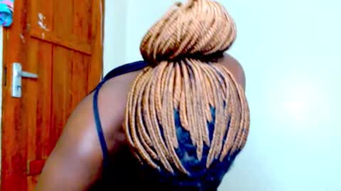 Snapshot of daddys_naughtyslut chatting on 02-21-26, 11:39 tee online show from 02-21-26, 11:39