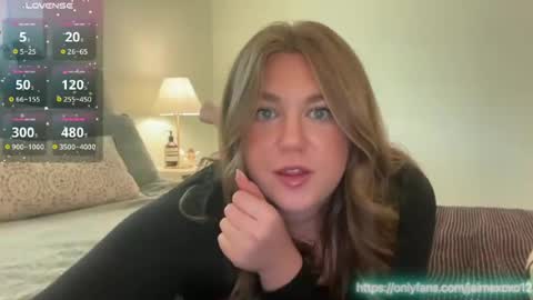 Snapshot of daddyslittlegirl12 chatting on 06-16-26, 05:26 Jaime online show from 06-16-26, 05:26