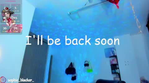 Snapshot of daddysweeeetbody chatting on 03-07-25, 02:04 Sophie online show from 03-07-25, 02:04