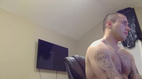 Snapshot of daddywassuppp4 chatting on 09-27-25, 03:00 Jon online show from 09-27-25, 03:00