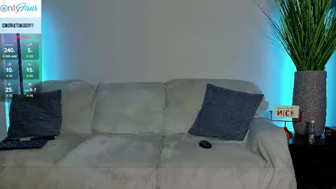 ConstructionDaddy and Lady Luna online show from 10-05-25, 01:59