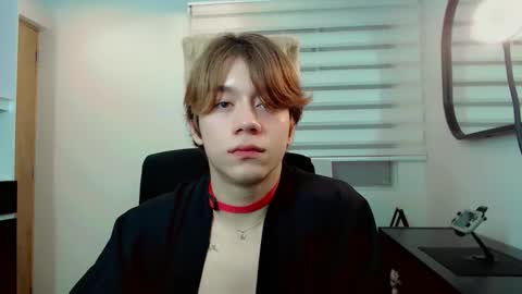 Snapshot of dae_lune chatting on 02-24-26, 10:30 dae_lune online show from 02-24-26, 10:30