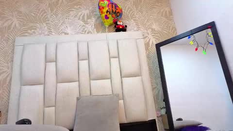 daffnelewis online show from 02-09-26, 11:25