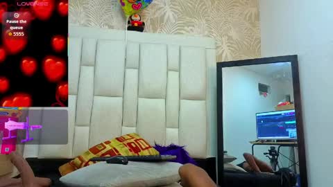 daffnelewis online show from 04-09-26, 11:15