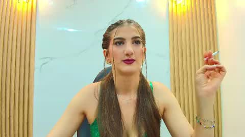 Dafne Castro online show from 06-25-26, 06:34