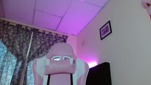 Snapshot of dafne_hot77 chatting on 09-30-25, 09:31 dafne_hot77 online show from 09-30-25, 09:31