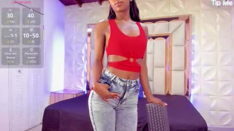 Dafnee online show from 02-06-26, 01:14