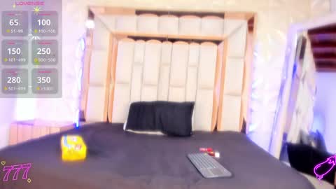 Dafnee online show from 05-20-26, 12:33