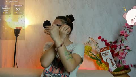 Snapshot of dafnemel chatting on 05-21-26, 04:14 dafnemel online show from 05-21-26, 04:14