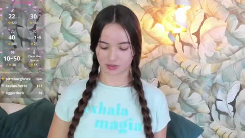 Snapshot of dafnevega chatting on 02-07-25, 01:58 Dafne online show from 02-07-25, 01:58