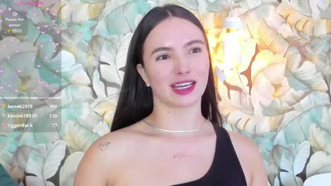 Snapshot of dafnevega chatting on 02-19-25, 10:53 Dafne online show from 02-19-25, 10:53