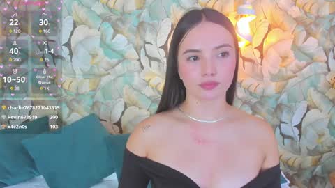 Snapshot of dafnevega chatting on 03-04-25, 01:01 Dafne online show from 03-04-25, 01:01