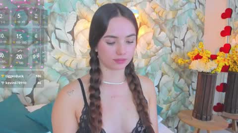 Snapshot of dafnevega chatting on 03-05-25, 10:54 Dafne online show from 03-05-25, 10:54